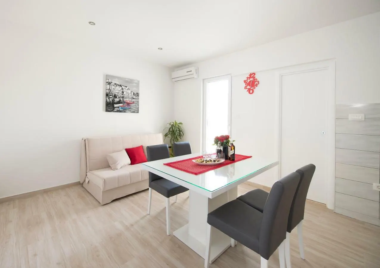 Apartments Bonus And Private Parking Spalato 0*,  Croazia